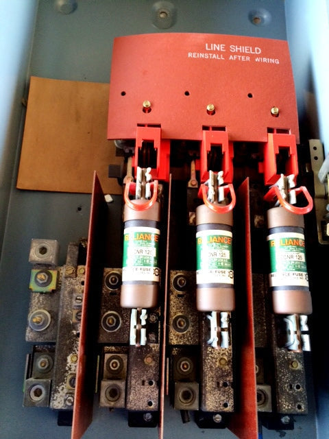 Cutler-Hammer Heavy Duty Safety Switch - 200 Amp Cutler Hammer 