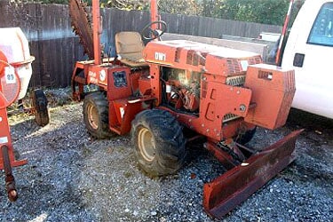 Ditch Witch Ride-On Trencher Ditch Witch 