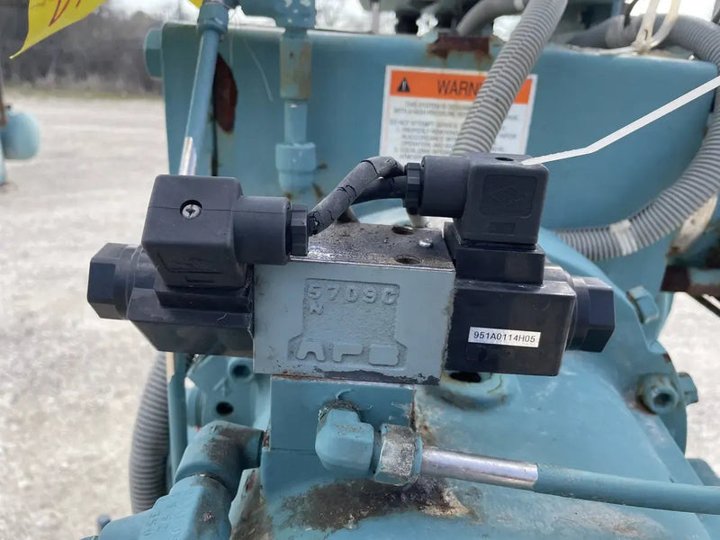 Paquete de compresor de tornillo rotativo Frick RXF-50-H (Frick XJF120S, 150 HP 230/460 V, panel de control Frick Micro)