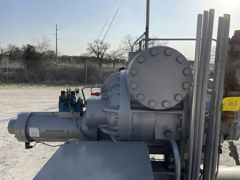 Frick RWF-134-E Rotary Screw Compressor Package (Frick SGC1918, 250 HP 460 V, Frick Micro Control Panel)