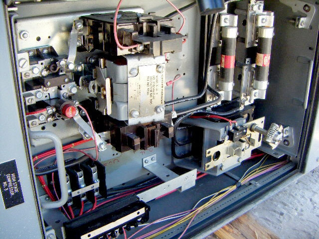 Eaton Cutler – Hammer Unitrol Double Sided Motor Control Centers Eaton Cutler - Hammer 