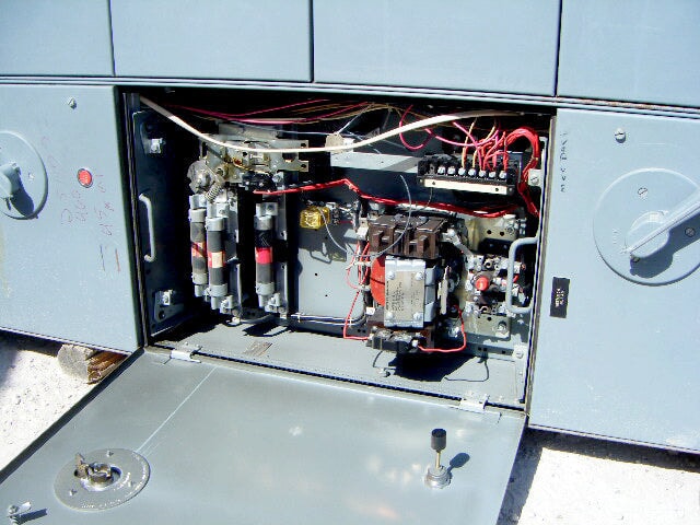Eaton Cutler – Hammer Unitrol Double Sided Motor Control Centers Eaton Cutler - Hammer 