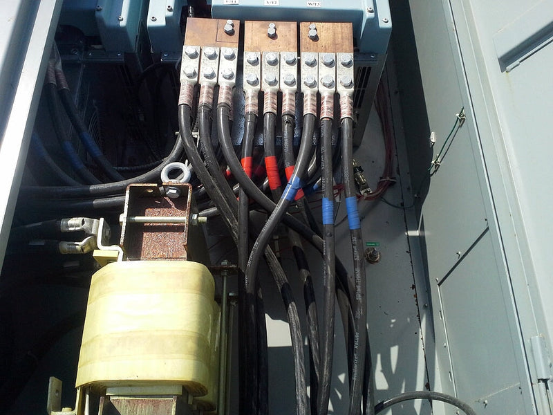 Eaton SVX 9000 Adjustable Frequency Drive Starters - 800 HP Eaton 