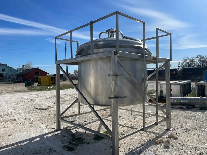 DCI Inc Stainless Steel Mixing Tank (1,500 Gallons)