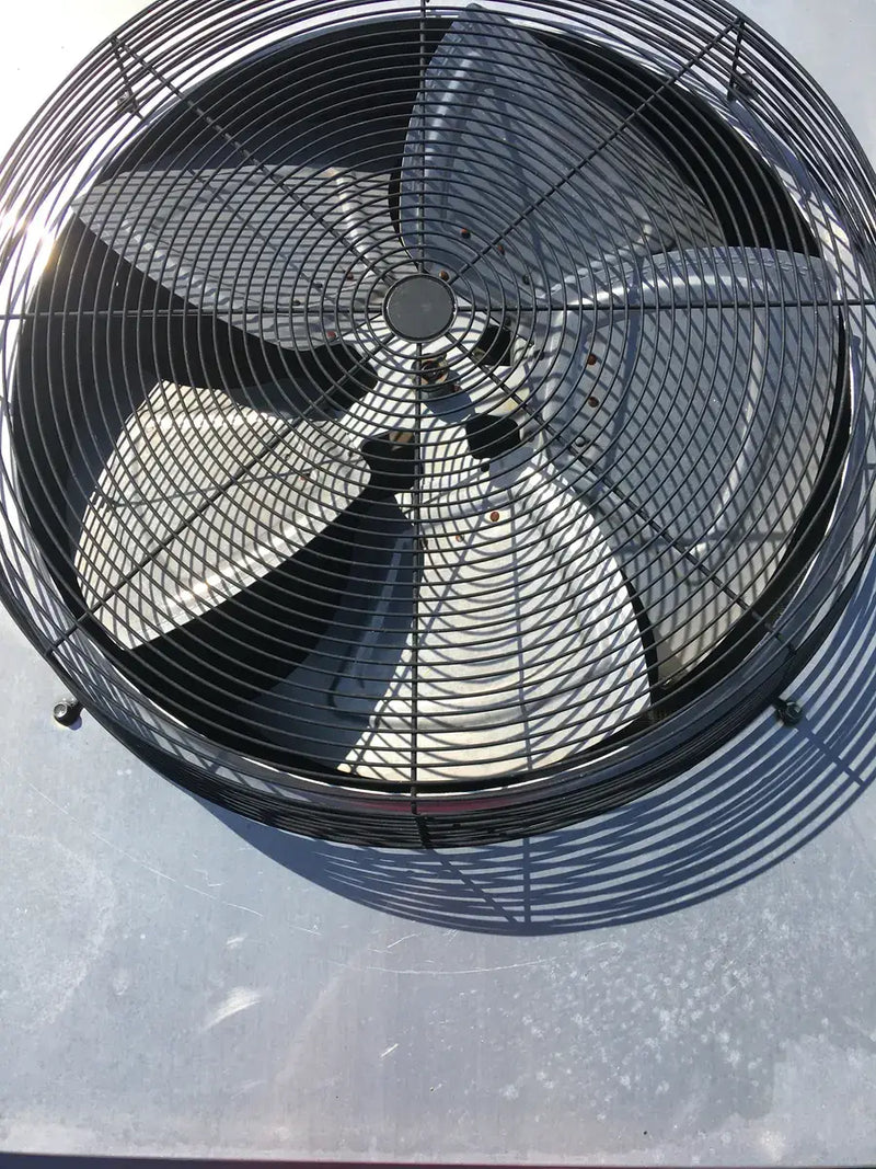 Unidad condensadora enfriada por aire Bohn/Heatcraft Ambassador Series (33 TR, 4 ventiladores)