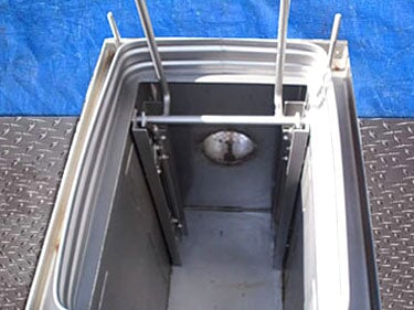Flanders Filters, Inc. Bag-Out Housing Filter Unit Flanders Filters, Inc. 