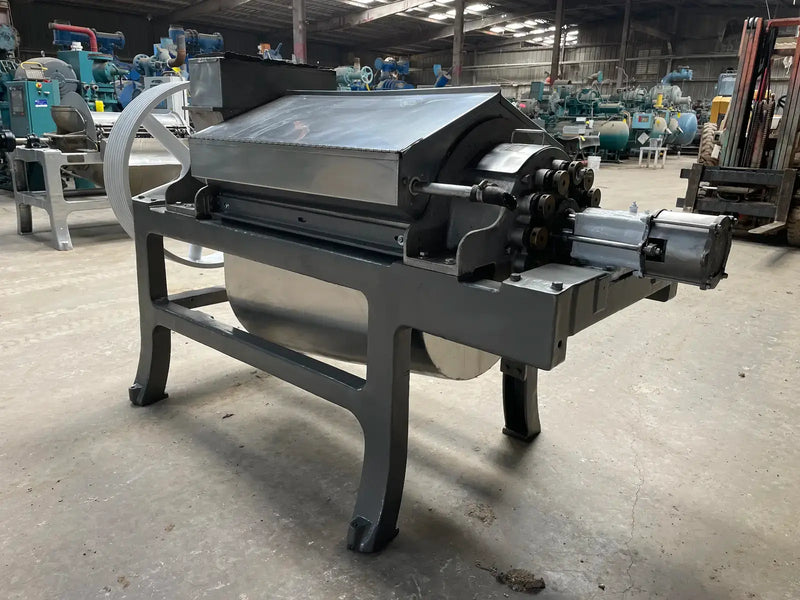 Extractor/acabador de tornillo pulper FMC 75B (15 HP, 75-100 GPM)