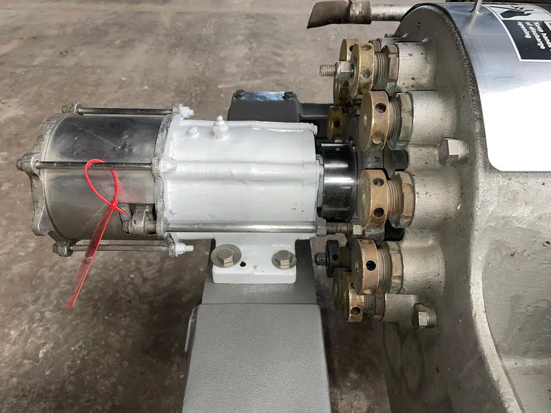 Extractor/acabador de tornillo pulper FMC 75B (15 HP, 75-100 GPM)