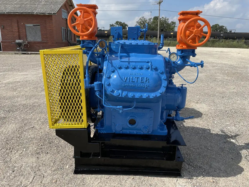 Vilter 446 6-Cylinder Reciprocating Compressor Package (60 HP 220/440 V, Belt Driven)