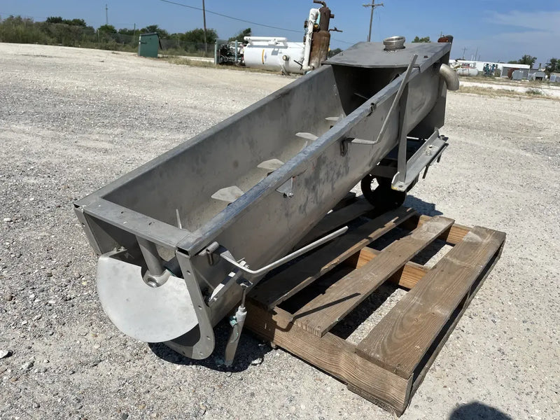 Brown Stainless Horizontal Transfer Auger Mixer