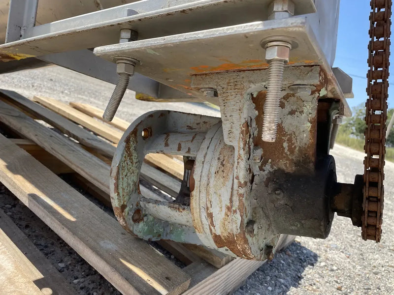 Brown Stainless Horizontal Transfer Auger Mixer