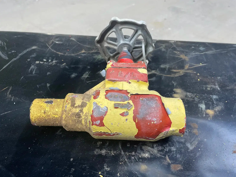 Parker SW Shut-Off Hand Globe Valve (1-1/4")