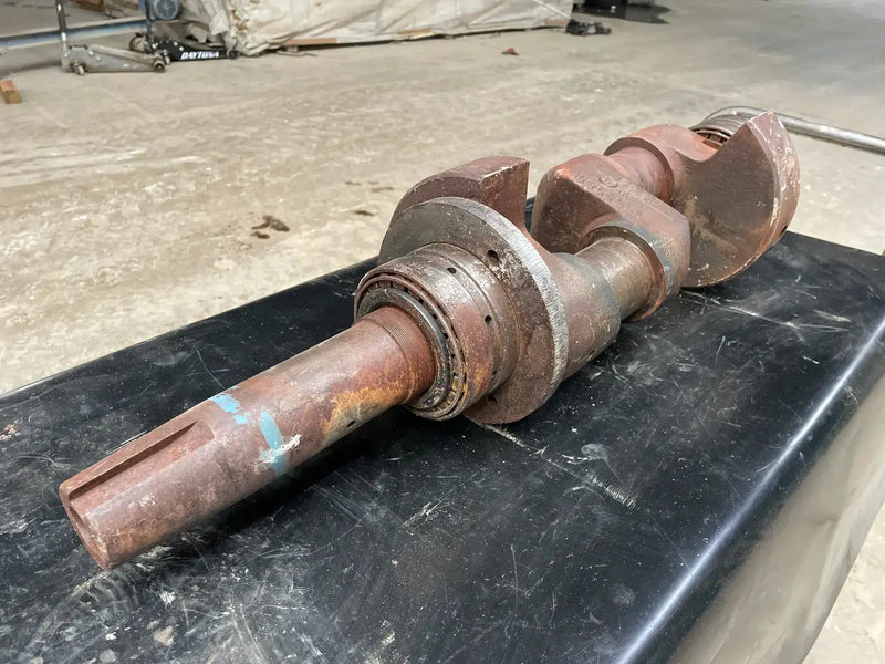 Vilter N30304A crankshaft with bearings (446)