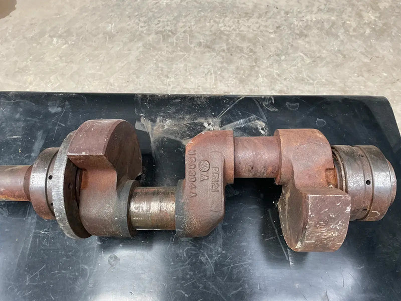 Vilter N30304A crankshaft with bearings (446)