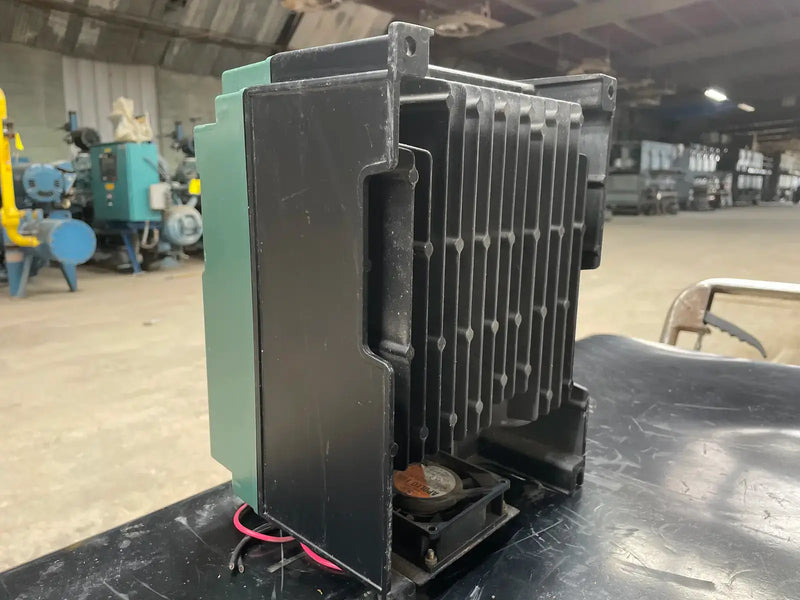 Reliance Electric 2GC21003 V*S Drive GP-2000