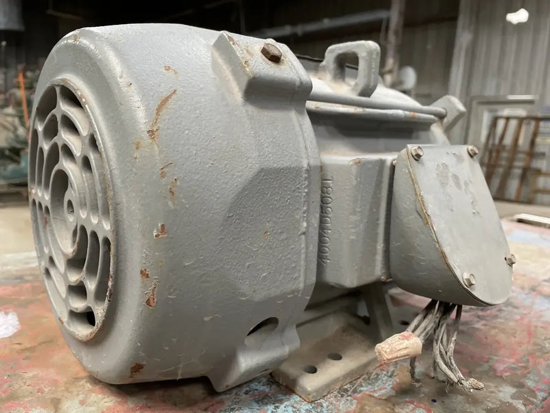Motor General Electric 5KS184SSP105D9 (5 CV, 3535 RPM, 230/460 V)