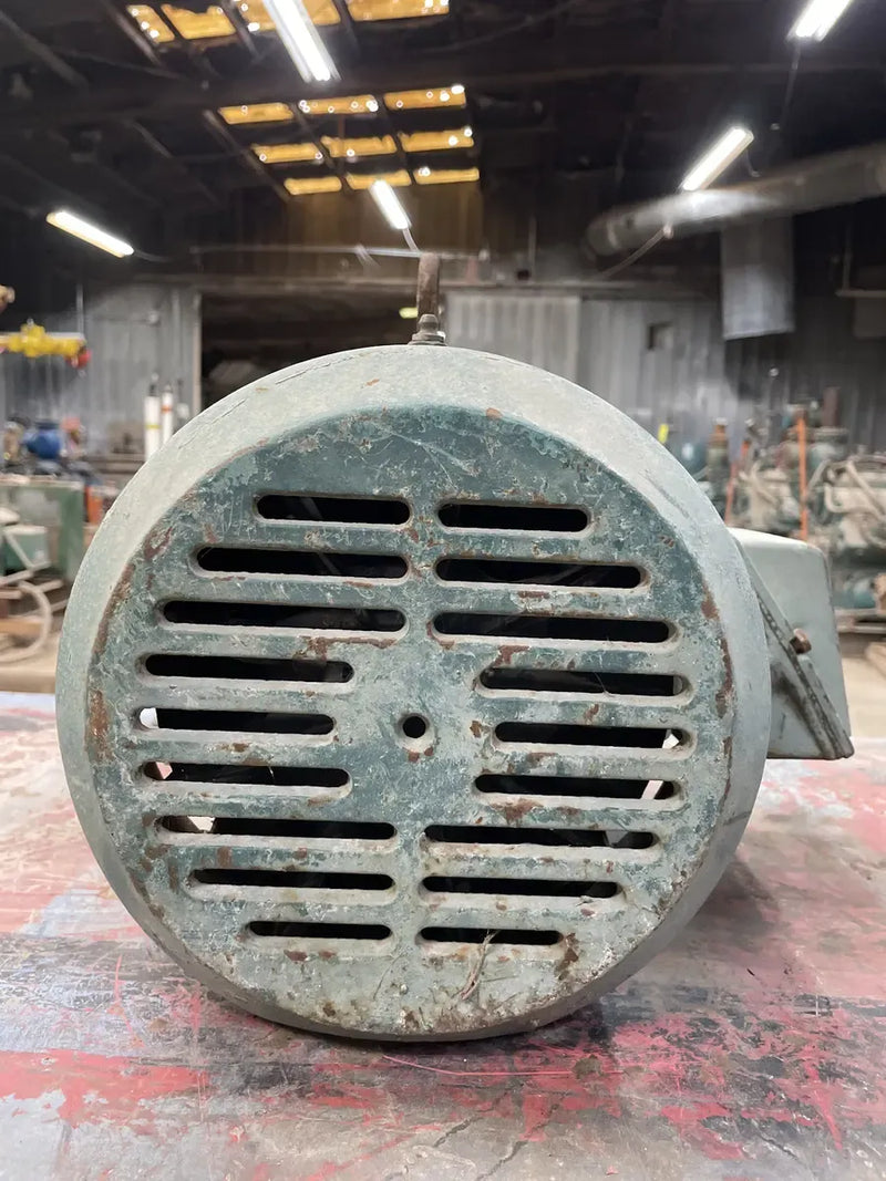 Motor Reliance P18G3436A (2 HP, 1175 RPM, 230/460 V)