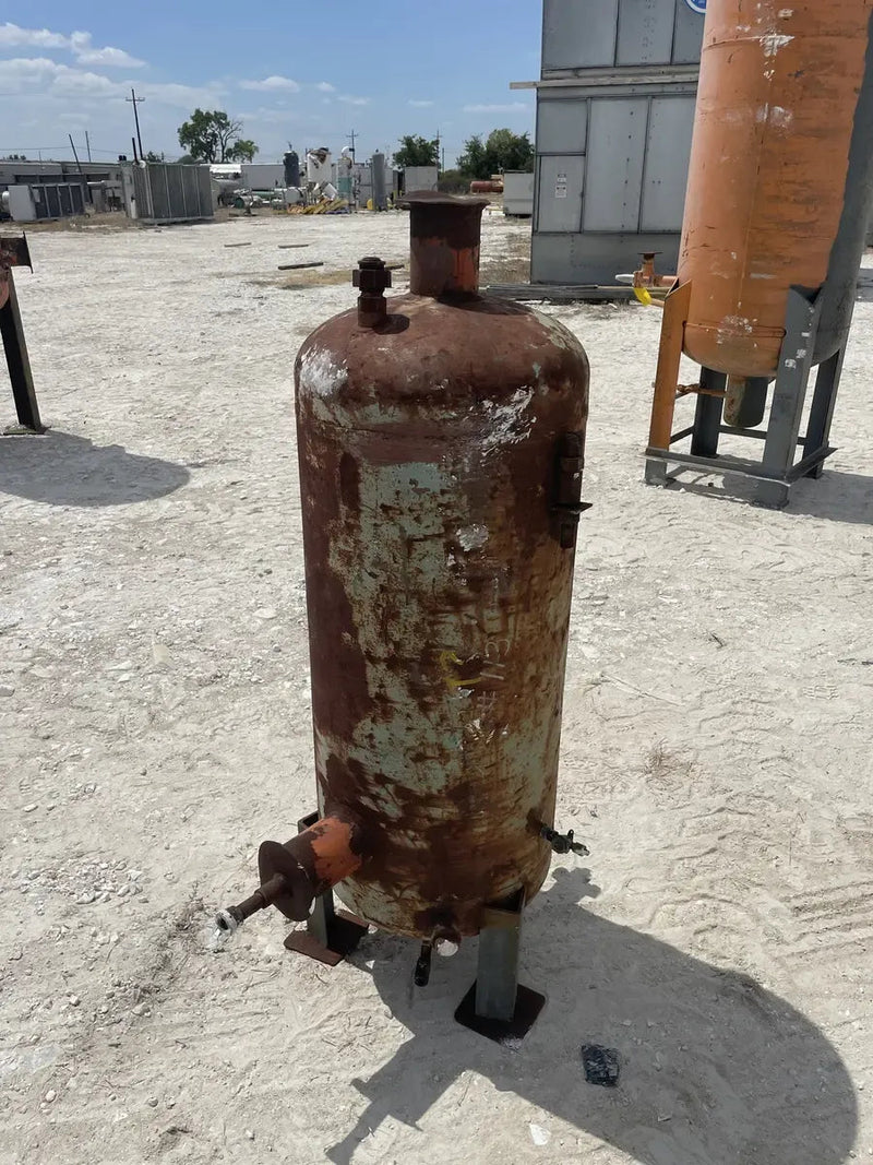 Tanque de aceite de amoníaco vertical Frick 160 OS20-F (20 pulg. X 50 pulg. 86 galones)