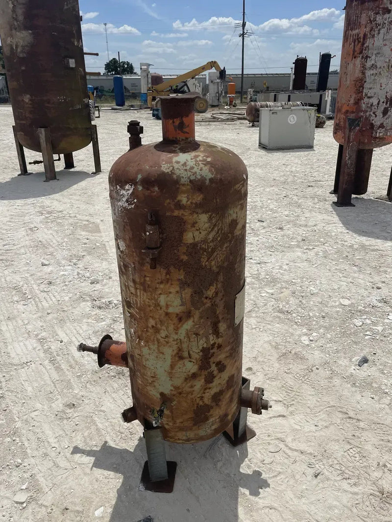 Tanque de aceite de amoníaco vertical Frick 160 OS20-F (20 pulg. X 50 pulg. 86 galones)