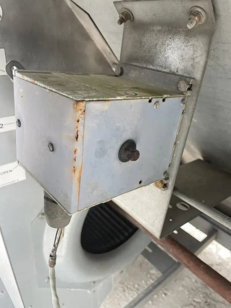 BAC VXI-18-3 Cooling Tower (30.83 Nominal Tons, 7.5 HP)
