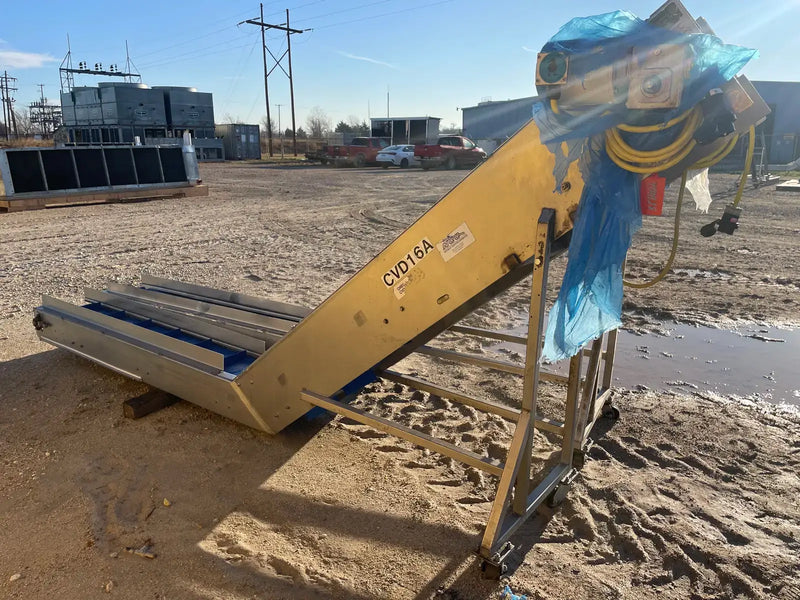 Portable Incline Cleated Conveyor Belt (12"W x 156"L)