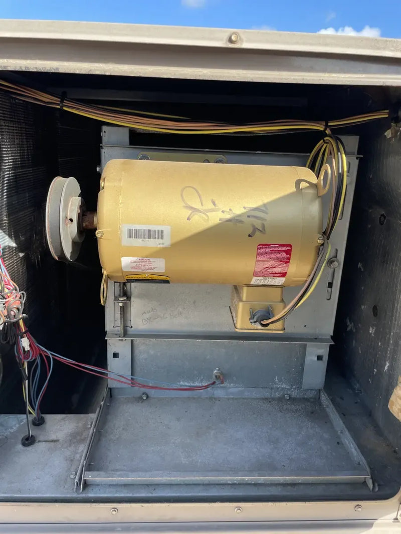Unidad de condensación de calefacción y refrigeración por aire York ZJ150 Predator - 12,5 toneladas