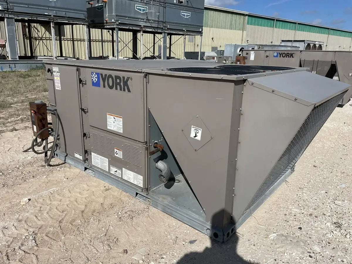 York ZF090 Predator Heating & Cooling Condensing Unit - 7.5 Ton.