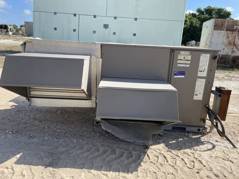 Unidad condensadora de calefacción y refrigeración York ZF090 Predator - 7,5 toneladas.