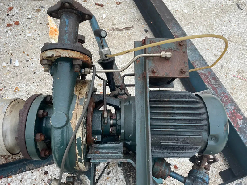 Recirculador de amoníaco horizontal RVS (48 x 147 pulgadas, 1425 galones)