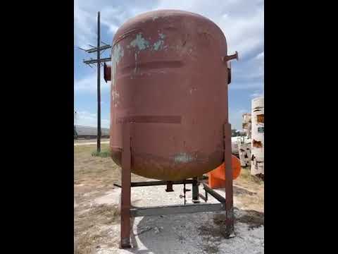 Trampa de succión de amoníaco vertical Frick (86 pulgadas x 112 pulgadas, 4259 galones)