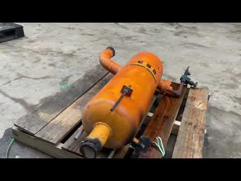 E.L Nickell Co  Horizontal Ammonia Oil Tank (10in X 30in. 30 Gallons)