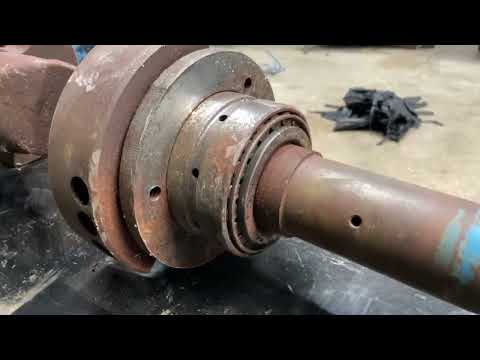 Vilter N30304A crankshaft with bearings (446)