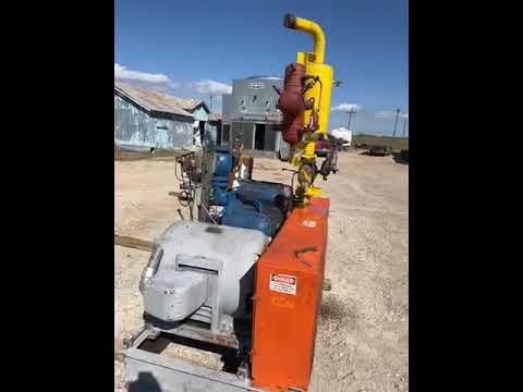 Vilter 448 8-Cylinder Reciprocating Compressor Package (100 HP 208-220/440 V, Belt Driven)