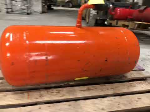 R&Y Horizontal Oil Separator (13in X 37in. 20 Gallons)