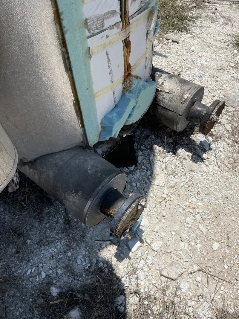 Recirculador de amoníaco vertical RVS (48 diámetro x 147 pulg. 1134 galones. Bombas de 2 a 5 HP).