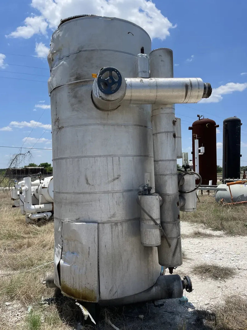 Recirculador de amoníaco vertical RVS (48 diámetro x 147 pulg. 1134 galones. Bombas de 2 a 5 HP).