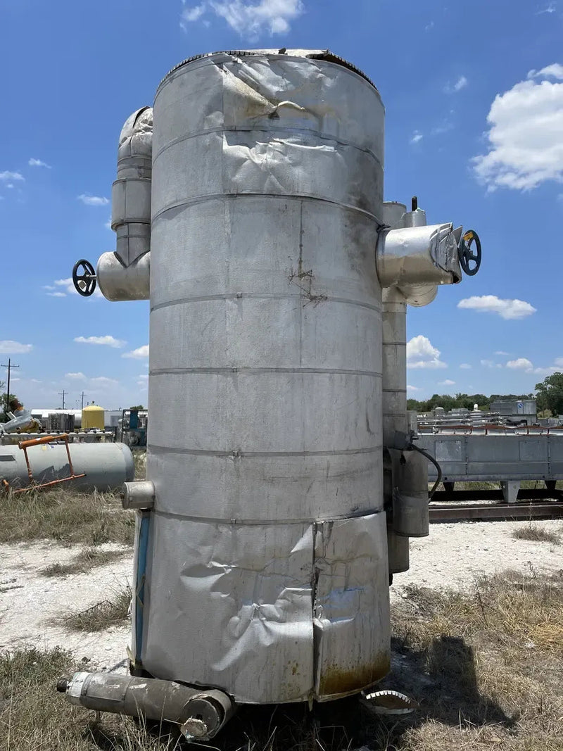 Recirculador de amoníaco vertical RVS (48 diámetro x 147 pulg. 1134 galones. Bombas de 2 a 5 HP).