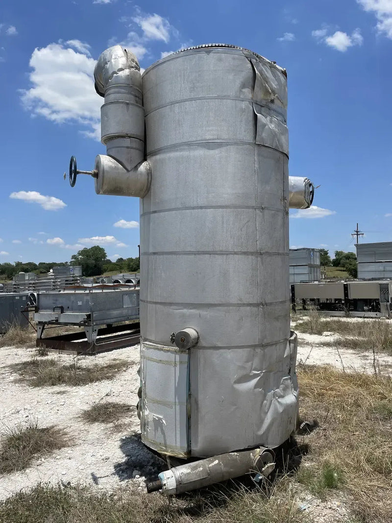 Recirculador de amoníaco vertical RVS (48 diámetro x 147 pulg. 1134 galones. Bombas de 2 a 5 HP).