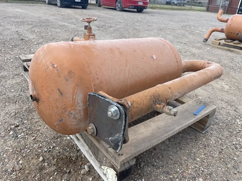 Vilter Horizontal Oil Separator (15in X 35in. 35 Gallons)