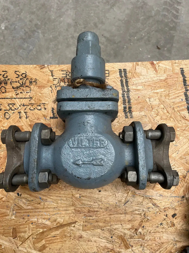 Vilter K12124A Seal Cap Flanged Globe Valve (2")