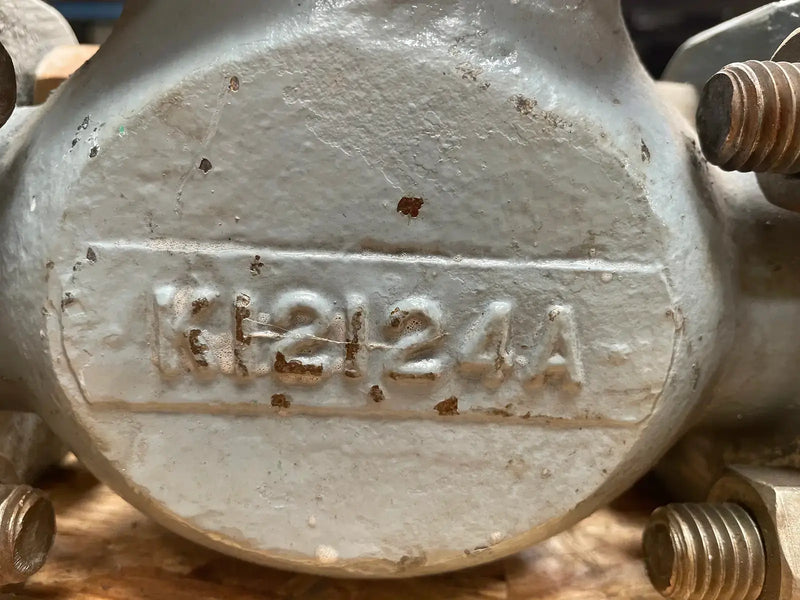 Vilter K12124A Seal Cap Flanged Globe Valve (2")