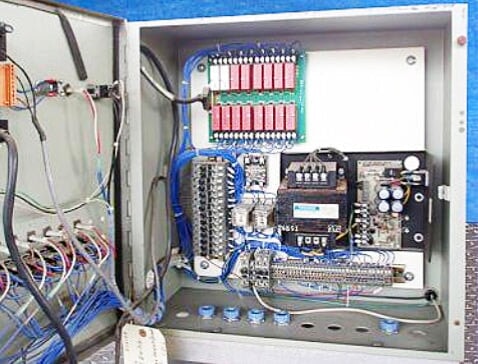 ITW Dynatec Adhesive Application System ITW Dynatec 