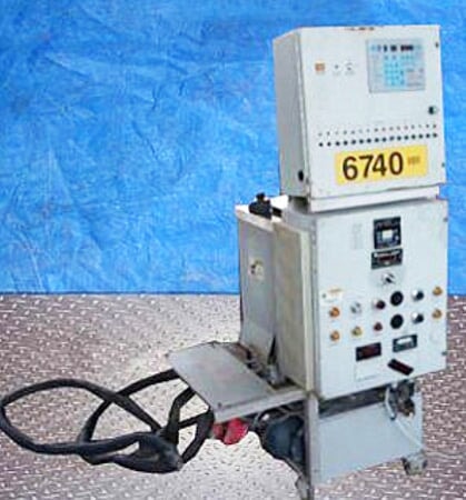 ITW Dynatec Adhesive Application System ITW Dynatec 