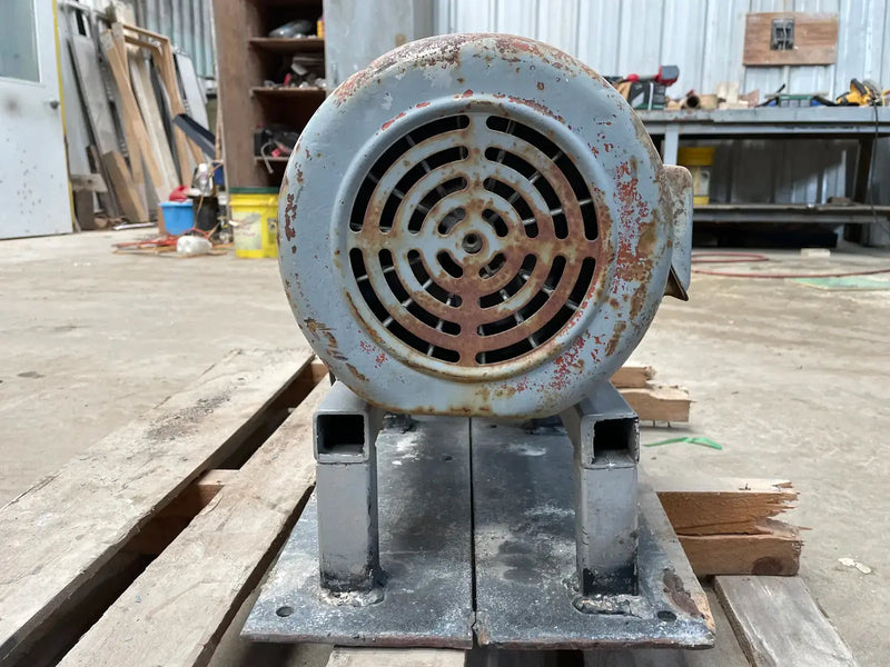 ITT Bell & Gossett 153121-2BB77/8BF Centrifugal Pump ( 5 HP, 58 GPM Max)