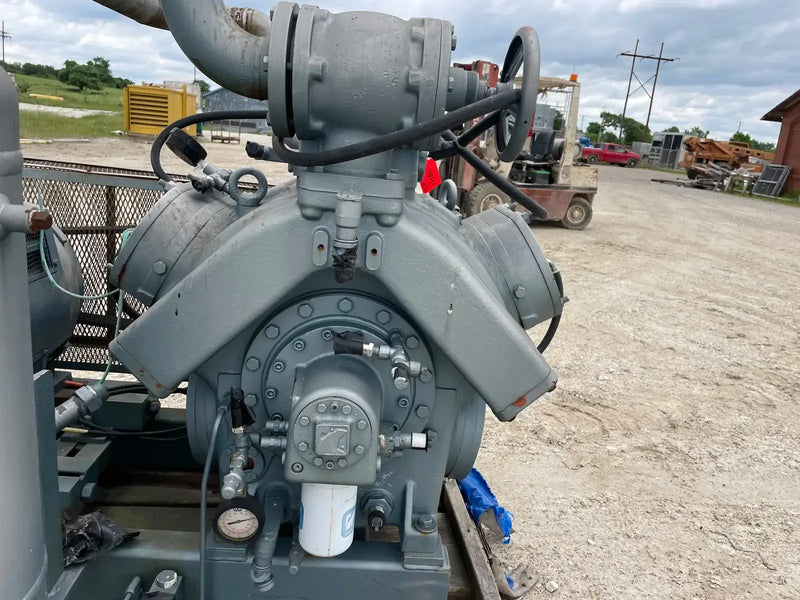 Paquete de compresor alternativo Sabroe SMC-106E de 6 cilindros (75 HP, 208-230/460 V)
