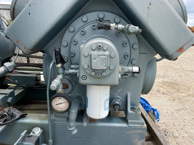 Paquete de compresor alternativo Sabroe SMC-106E de 6 cilindros (75 HP, 208-230/460 V)