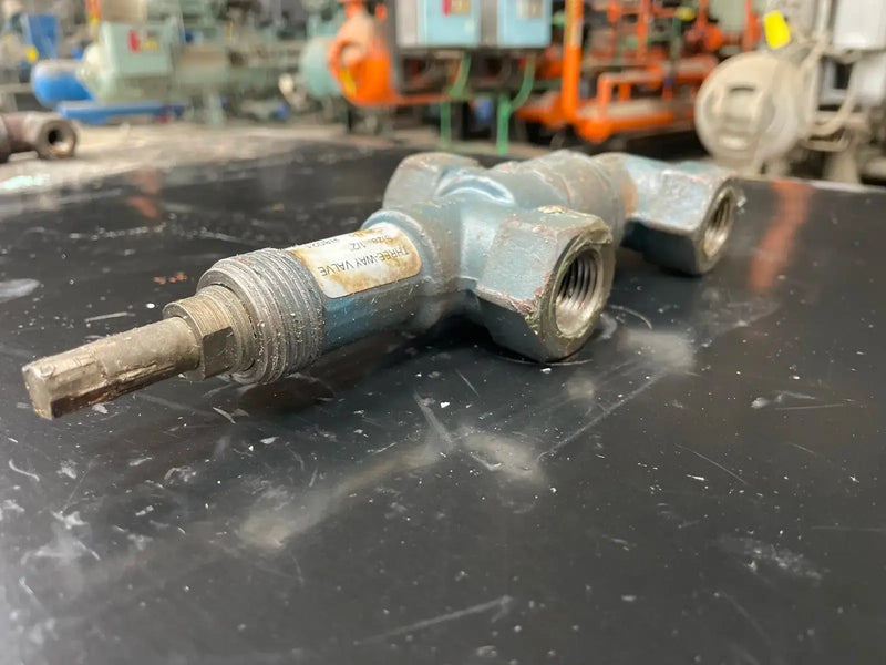 Hansen Technologies H8021 Three-Way Shut-Off Valve (1/2")