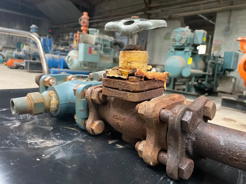 Válvula solenoide Parker Refrigeration Amoníaco S4A con válvula de cierre de globo (1-1/4")