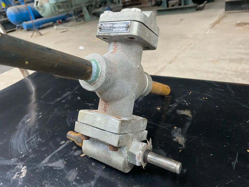 Phillips 3000N-120 3-Way Valve (1-1/4")