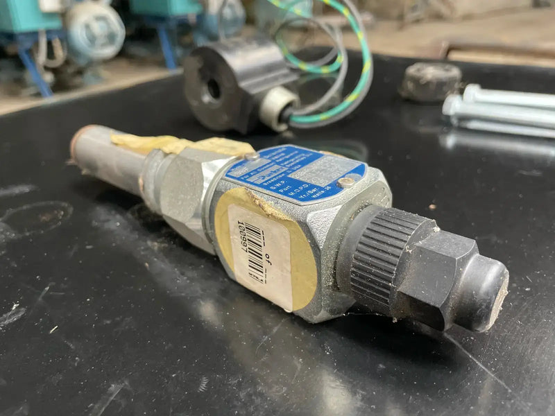 Válvula Solenoide Parker S8F Con Suministros (1/2")